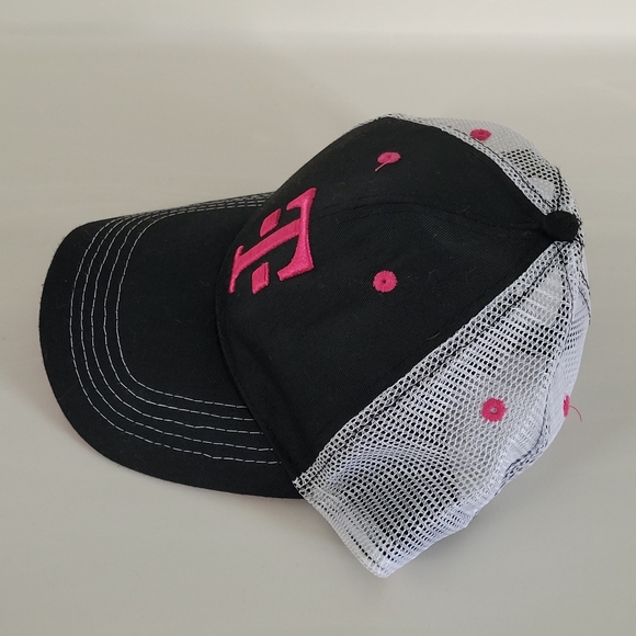 T-Mobile Hat Trucker Style Snapback Black, Embroidered Pink Logo & White Mesh - Picture 4 of 12